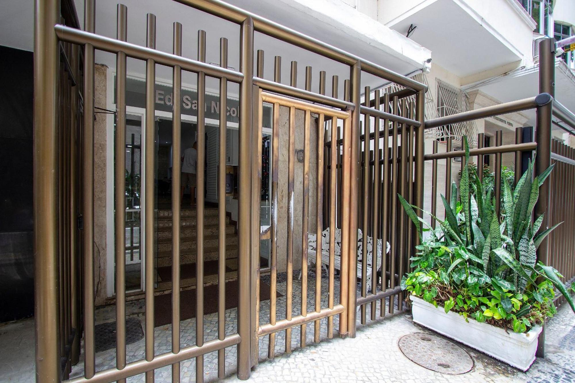 Copacabana - Lindo Apartamento Na Quadra Da Praia Ріо-де-Жанейро Екстер'єр фото