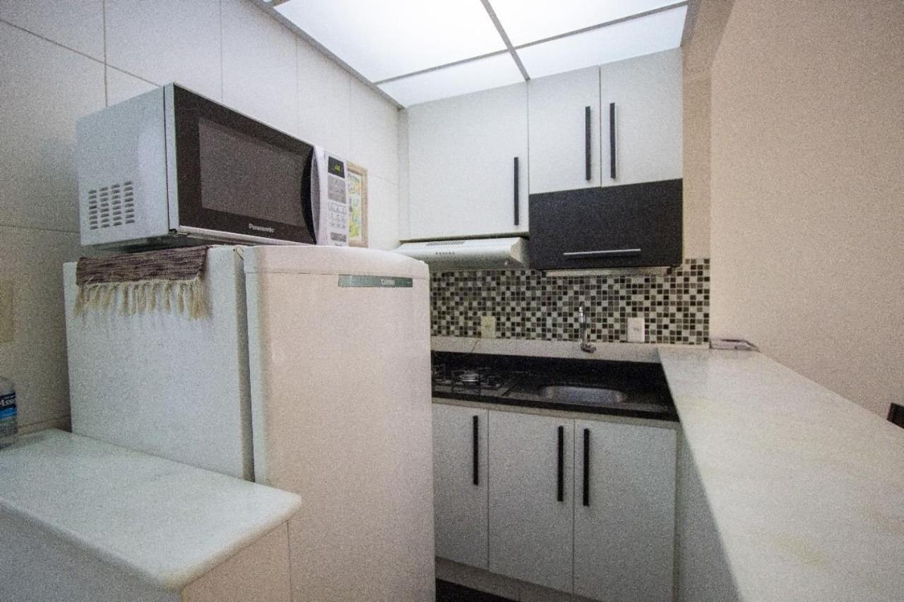 Copacabana - Lindo Apartamento Na Quadra Da Praia Ріо-де-Жанейро Екстер'єр фото