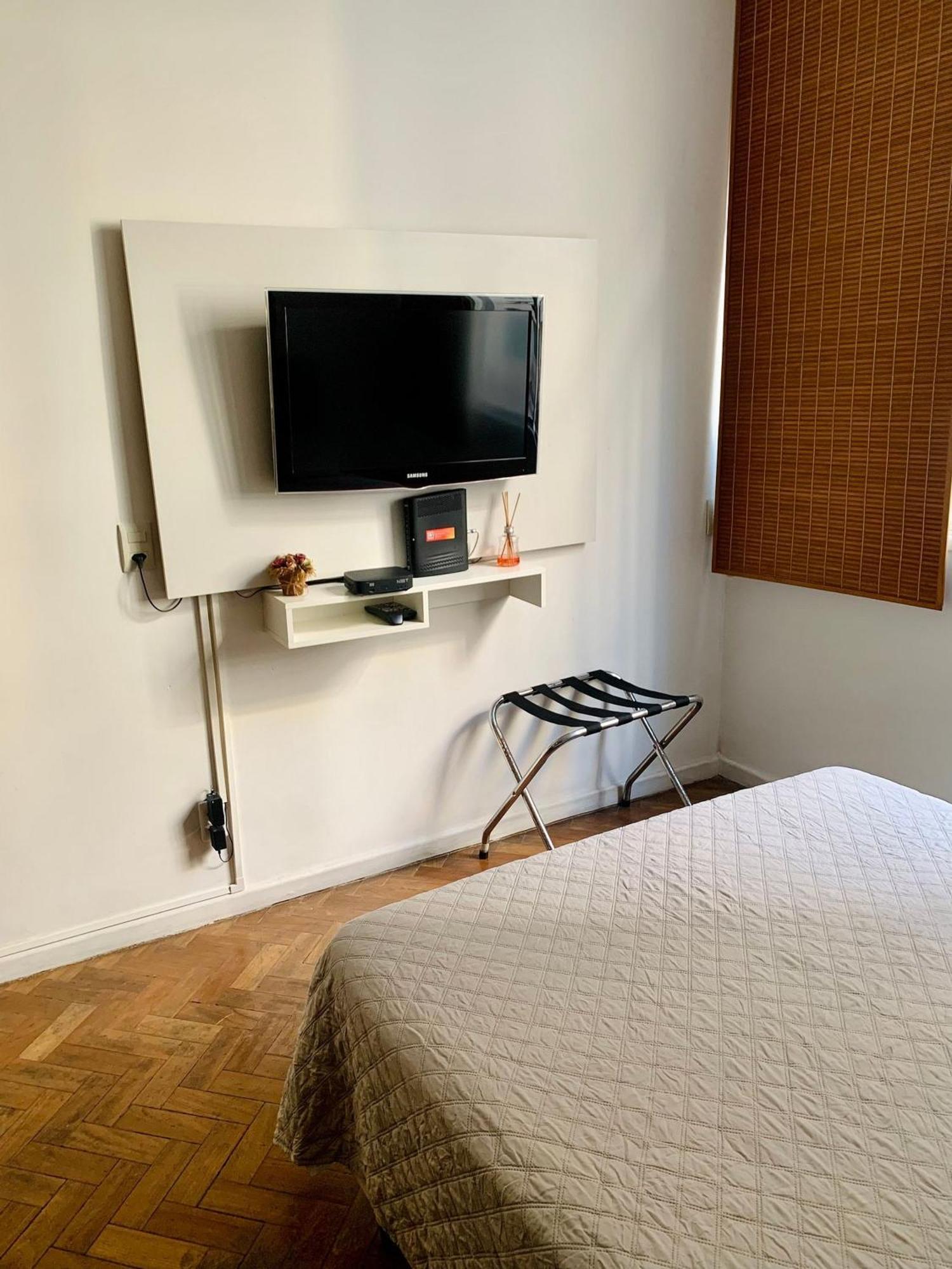 Copacabana - Lindo Apartamento Na Quadra Da Praia Ріо-де-Жанейро Екстер'єр фото